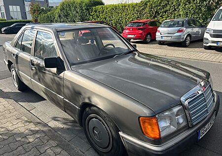 Mercedes-Benz 250
