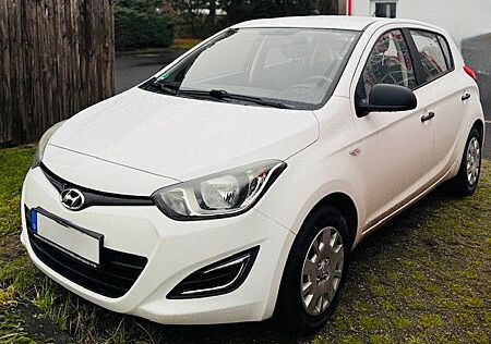 Hyundai i20 1.2 FIFA World Cup EDITION Silver