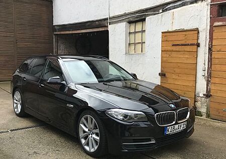 BMW 535d xDrive Touring A -