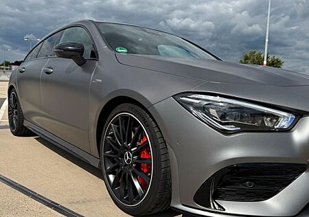Mercedes-Benz CLA 35 AMG 4M Pano HeadUp 19Zoll Matt Vollgarant