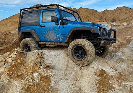 Jeep Wrangler 3.6 V6 Sport Automatik US-Fahrzeug