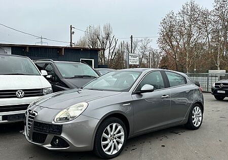Alfa Romeo Giulietta 1.4 TB Turismo TÜV27/KLIMA/AHK/8-FACH/