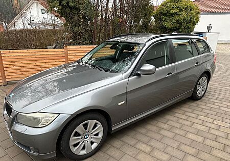 BMW 318d Touring E91 AHK Navi