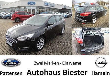 Ford Focus Turnier Titanium Automatik NAVI + PDC