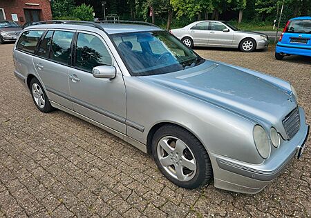 Mercedes-Benz E 200 KOMPRESSOR T ELEGANCE Elegance