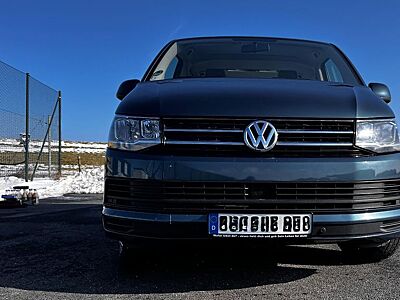 Volkswagen T6 Caravelle Autom., 8 Pers., AHK, StHz
