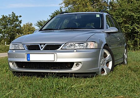 Opel Vectra 2.6 V6 Sport