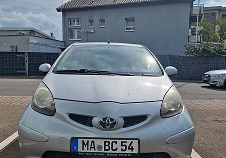 Toyota Aygo (X) Aygo (X) 1,0 -