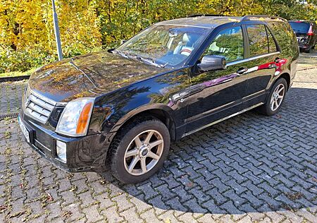 Cadillac SRX gebraucht kaufen Cadillac SRX 4.6 V8 Sport Luxury*Vollausstattung*Tüv