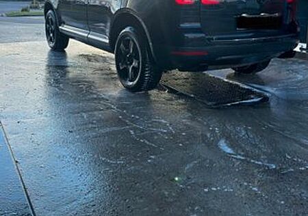 VW Touareg Volkswagen 2.5 R5 TDI Tiptronic Standard