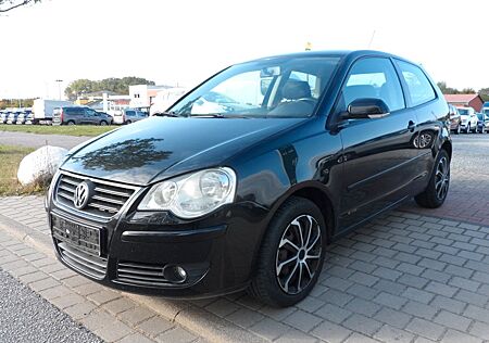 VW Polo Volkswagen IV Tour Klima/Tempomat/AHK/S-Heiz./TÜV NEU