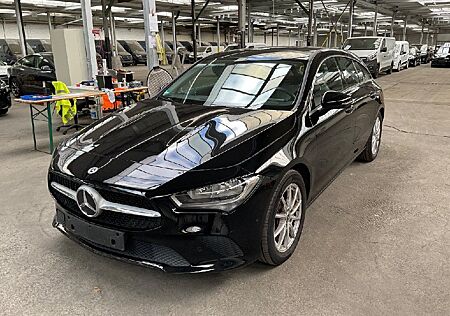Mercedes-Benz CLA 180 Shooting Brake CLA 180 Shooting Break Navi Spurhalteassistent
