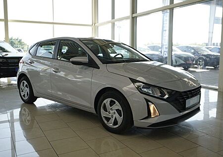 Hyundai i20 1,2 79PS Navi/Winterp/Kamera/Temp/Pdc **