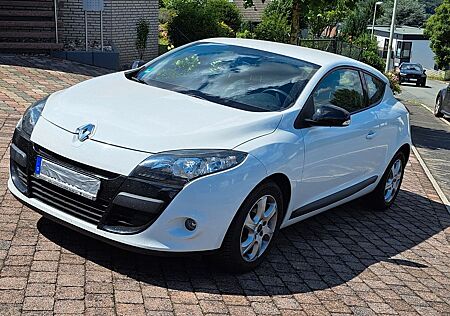 Renault Megane Coupé Emotion 1.6 16V 110 Emotion