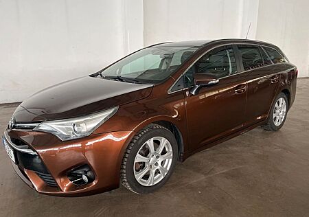Toyota Avensis Touring 2.0 Sports Business Edition