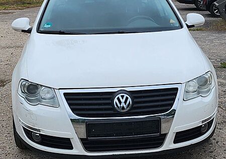 VW Passat Variant Volkswagen 2.0 TDI DPF 81kW Comfortline ...