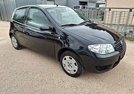 Fiat Punto 1.2 8V Active Clima, Neue Tüv ,66000 KM