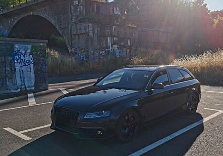 Audi A4 1.8 TFSI Avant, S4 Look, Xenon, AHK, Tempomat