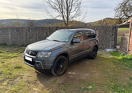 Suzuki Grand Vitara 1.9 DDiS Club Allrad AHK Pano