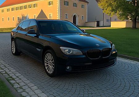 BMW 740i -