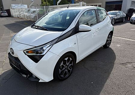 Toyota Aygo (X) -play Team D * Garantie*