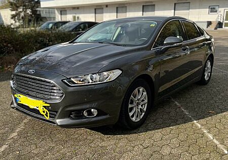 Ford Mondeo EcoBoost Titanium Automatik