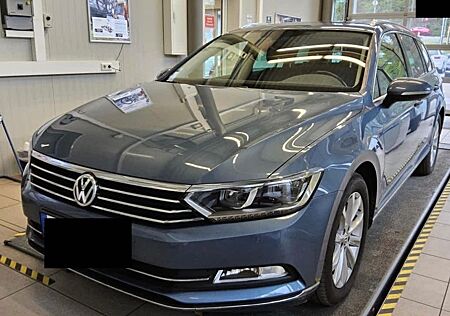 VW Passat Volkswagen Variant 2.0TDI/150PS/PANO/DAB/ACC