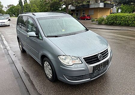 VW Touran Volkswagen 2.0 TDI Trendline Top Zustand