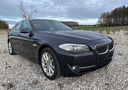 BMW 523i -