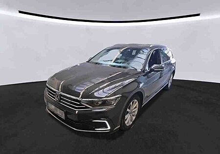 VW Passat Variant Volkswagen GTE 1.4 TSI DSG Navi LED Leder AH