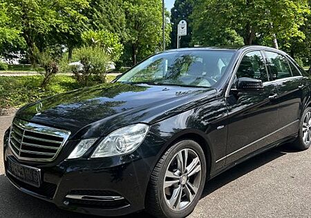 Mercedes-Benz E 220 CDI BlueEFFICIENCY AVANTGARDE AVANTGARDE