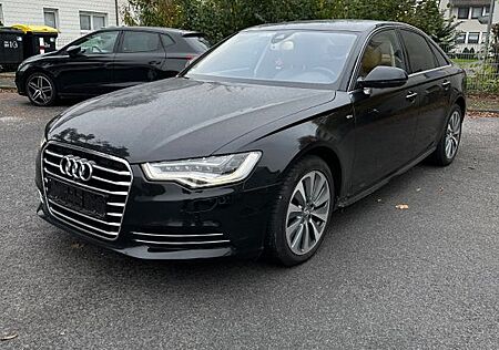 Audi e-tron A6 Limousine Hybrid *S-Line*