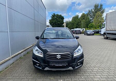 Suzuki SX4 S-Cross (SX4) S-Cross comfort+ Navi Panorama 4WD SHZ