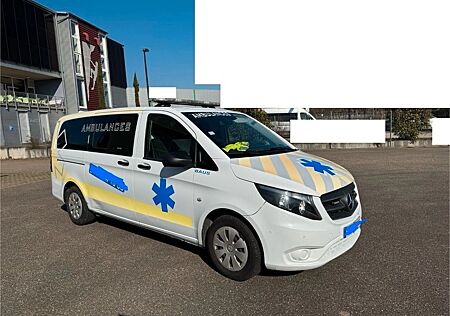 Mercedes-Benz Vito ambulance krankenwagen komplett mit Bett