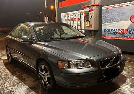 Volvo S60 2.4L/ Automatik/ Top Zustand!!