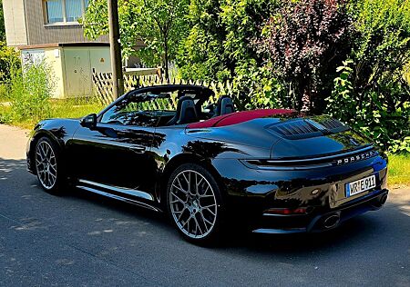 Porsche 992 Carrera Cabriolet Carrera