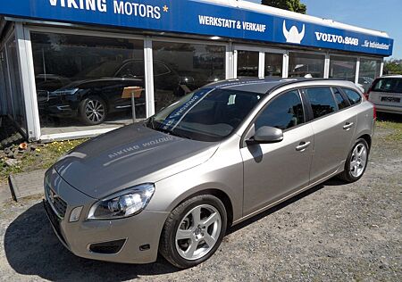 Volvo V60 Kombi Momentum