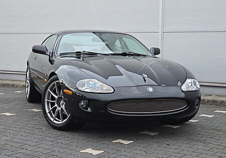 Jaguar XK8 V8