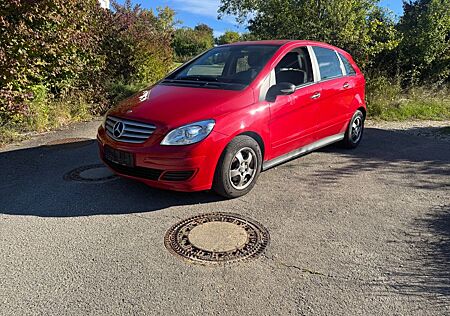 Mercedes-Benz B 170 -