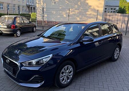 Hyundai i30 1.4 Pure Pure