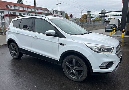 Ford Kuga Titanium 4X4*KAMERA*WINTER-PAKET*AHK