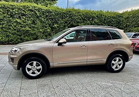 VW Touareg Volkswagen V6 TDI 4Motion *Leder*Navi*Luftfederung*