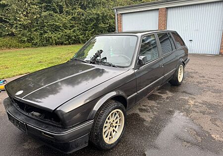 BMW 318i E30 Touring Projektaufgabe