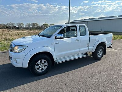 Toyota Hilux 4WD 2.5 Diesel, Klima, Navi, Schalter, SUV