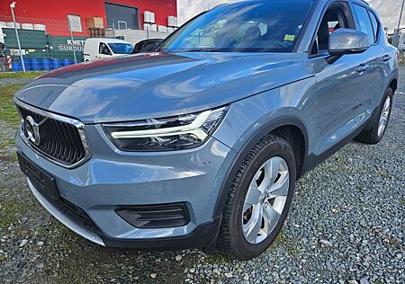 Volvo XC 40 MOMENTUM * NAVIGATION * ALU * LED