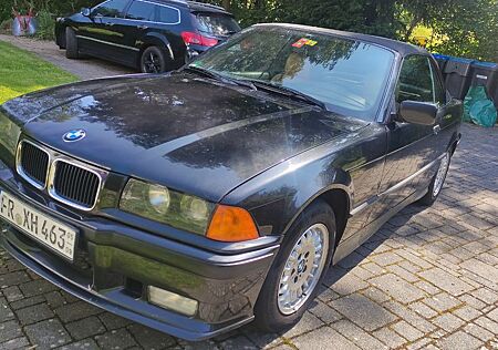 BMW 325i Cabrio, E36, Diamantschwarz