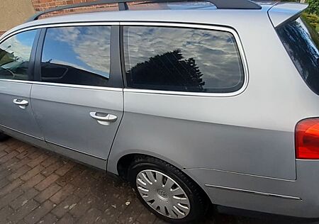 VW Passat Variant Volkswagen 2.0 TDI Comfortline Variant C...