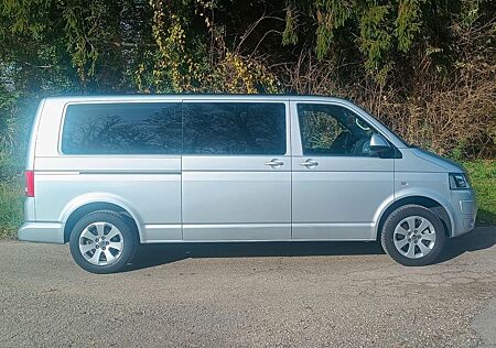 VW T5 Caravelle Volkswagen Caravelle Lang DSG Comfortline