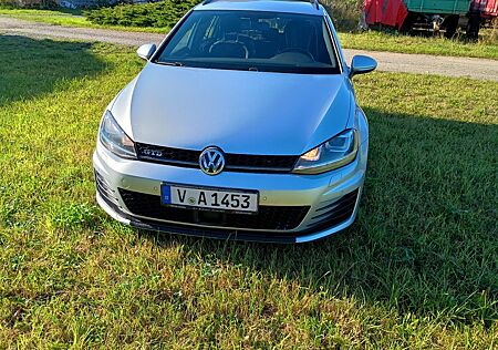 VW Golf Volkswagen 2.0 TDI BMT GTD Variant GTD