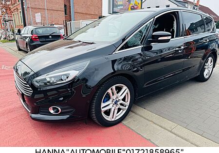 Ford S-Max Titanium